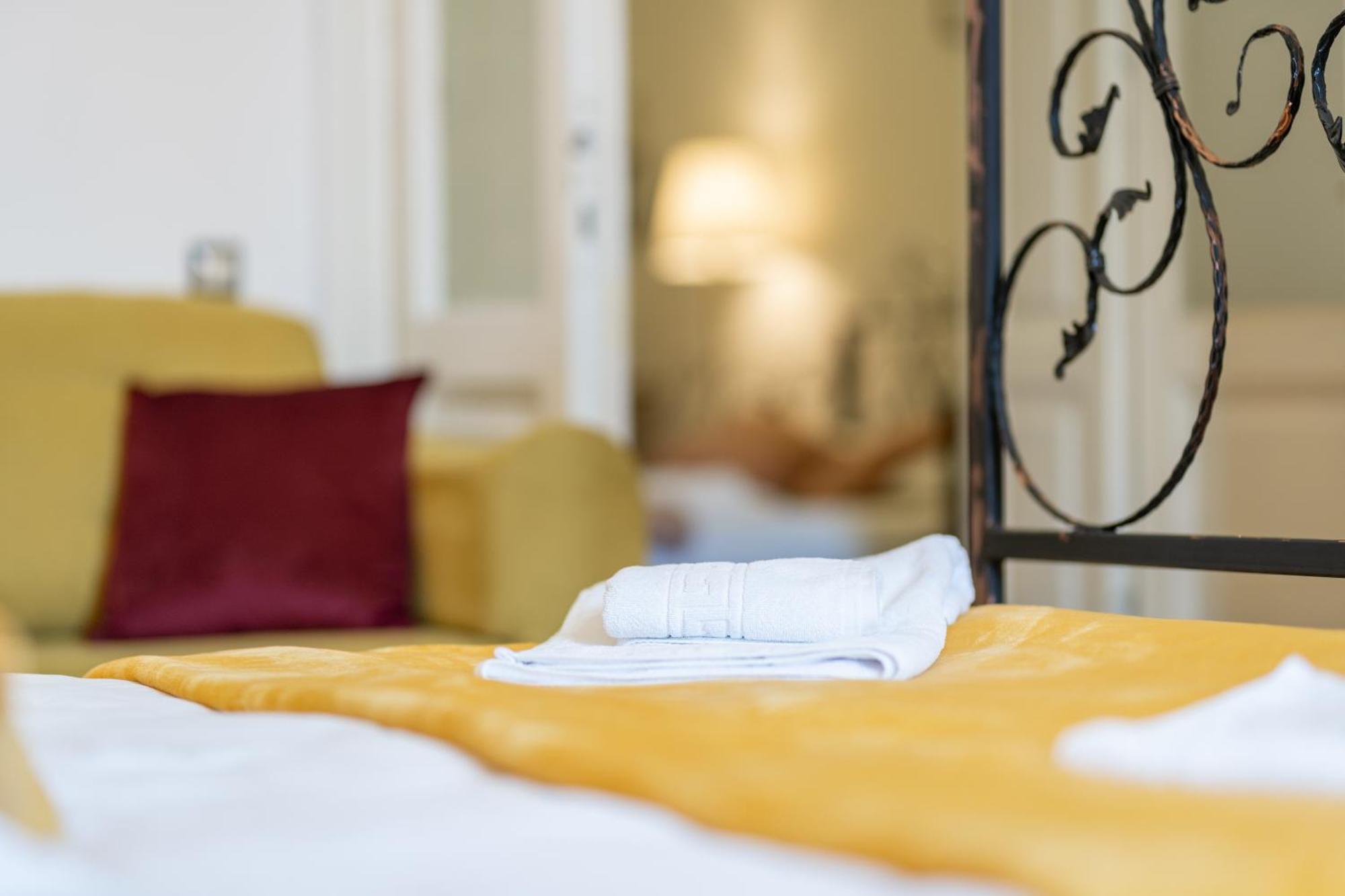 Cozy Spacious 5 Star Accommodation In The Heart Of Historic Center Cluj-Napoca Exterior foto